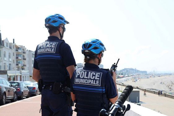 Hérault : Ces caméras piétons filment les interventions des policiers  municipaux en direct, une première