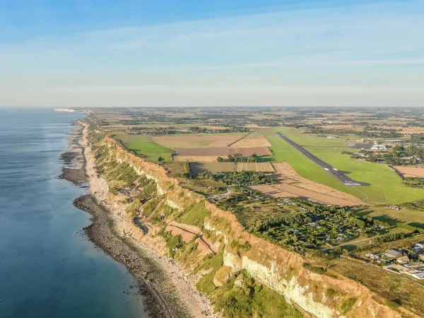 Des falaises à la plage